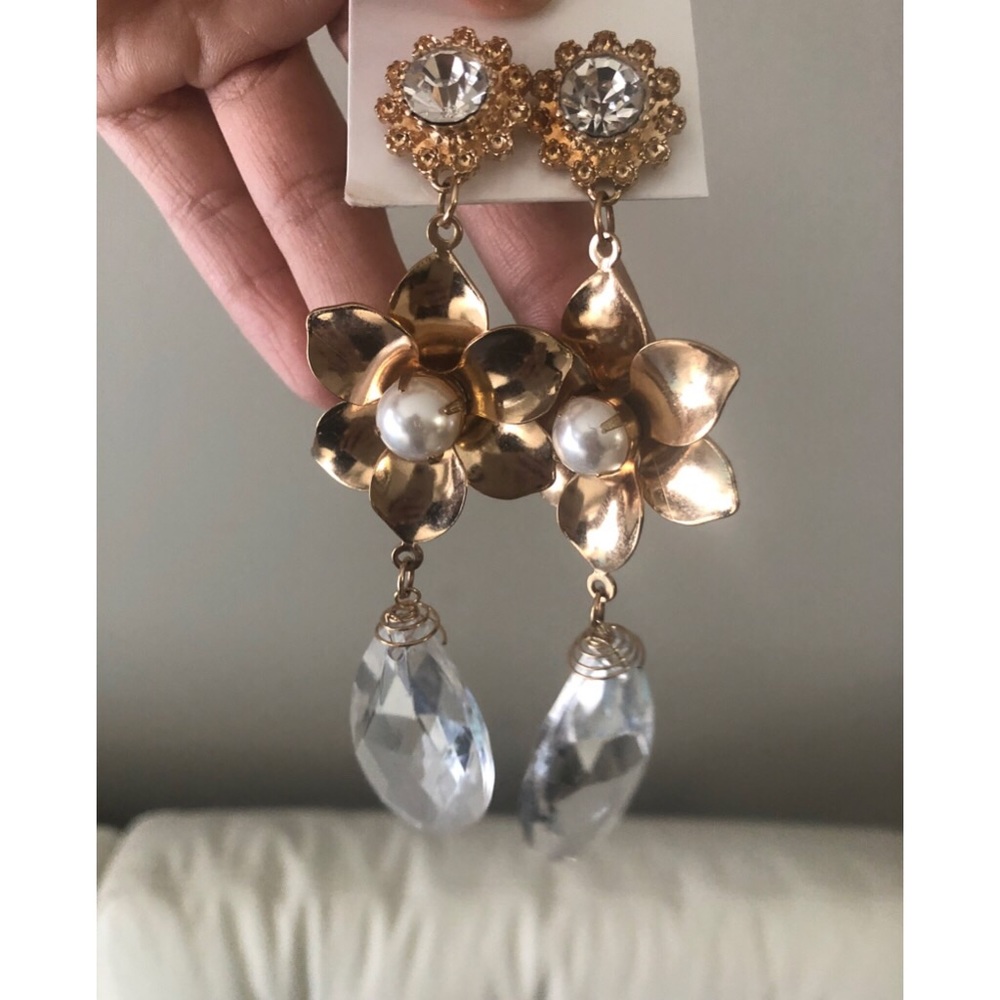 5️⃣✖️2️⃣5️⃣✨✨Golden earrings ✨ NEW